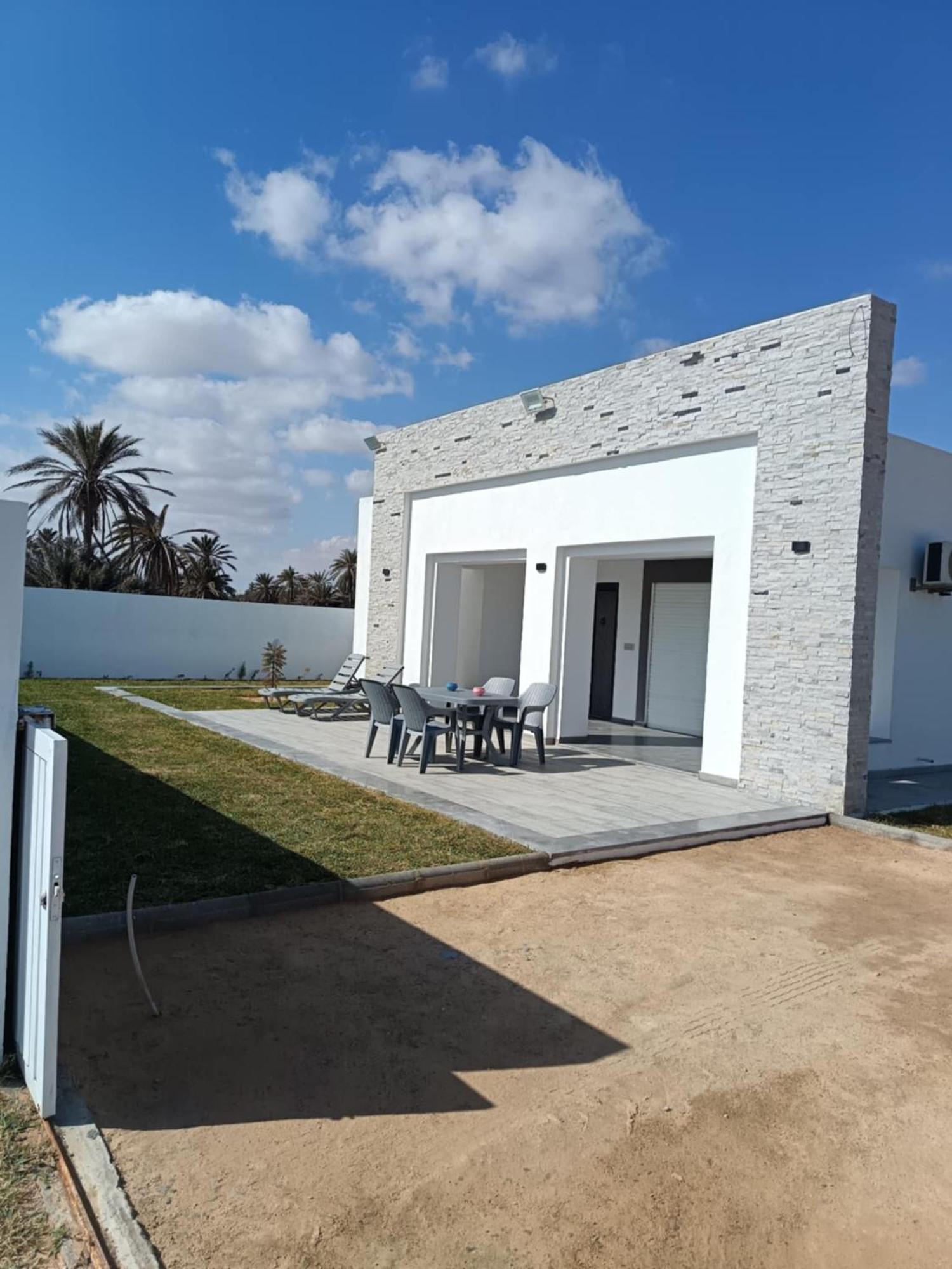 Villa Djerba Bord De Mer Al Haddadah Exterior photo